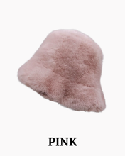 Load image into Gallery viewer, Skinn Faux Fur Bucket Hattur
