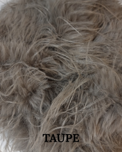 Load image into Gallery viewer, Skinn Big Faux Fur Trefill
