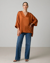 Load image into Gallery viewer, Brooke Satin Toppur Orange
