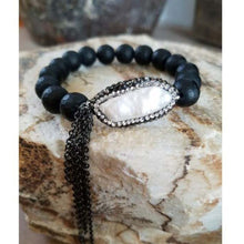 Load image into Gallery viewer, Murex Handgert Armband Svart Agate &amp; Skel
