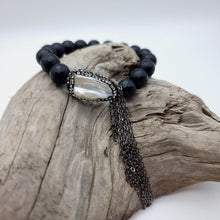 Load image into Gallery viewer, Murex Handgert Armband Svart Agate &amp; Skel
